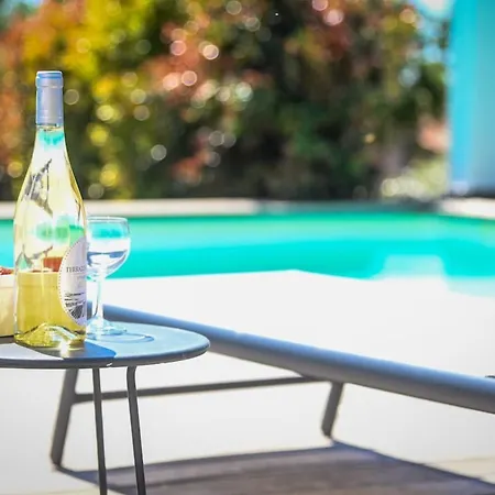 Saskia - Floor Heated Pool Terrace Βίλα