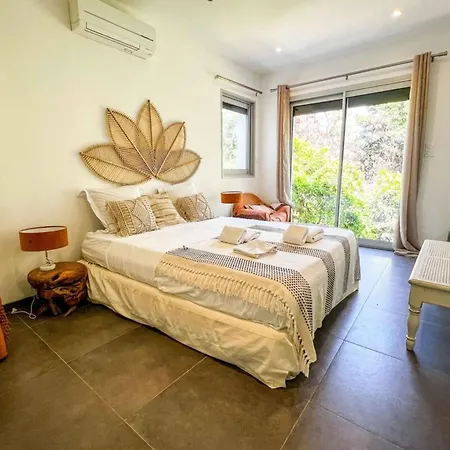 Saskia - Floor Heated Pool Terrace Βίλα